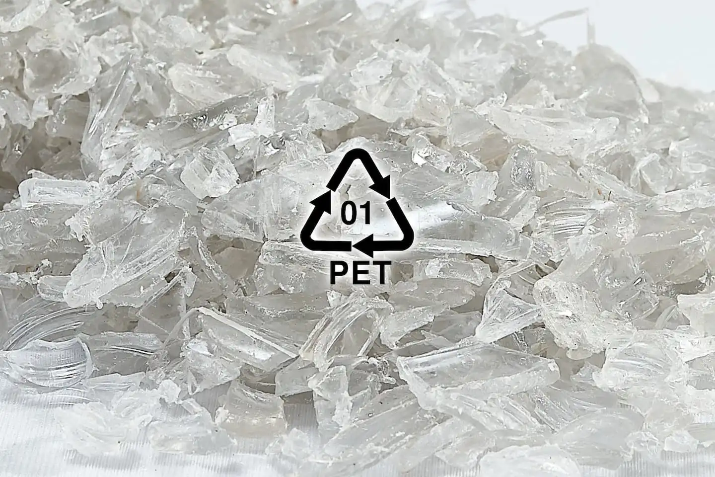 Mengenal Plastik PET (Polyethylene Terephtlate) yang Ramah Lingkungan