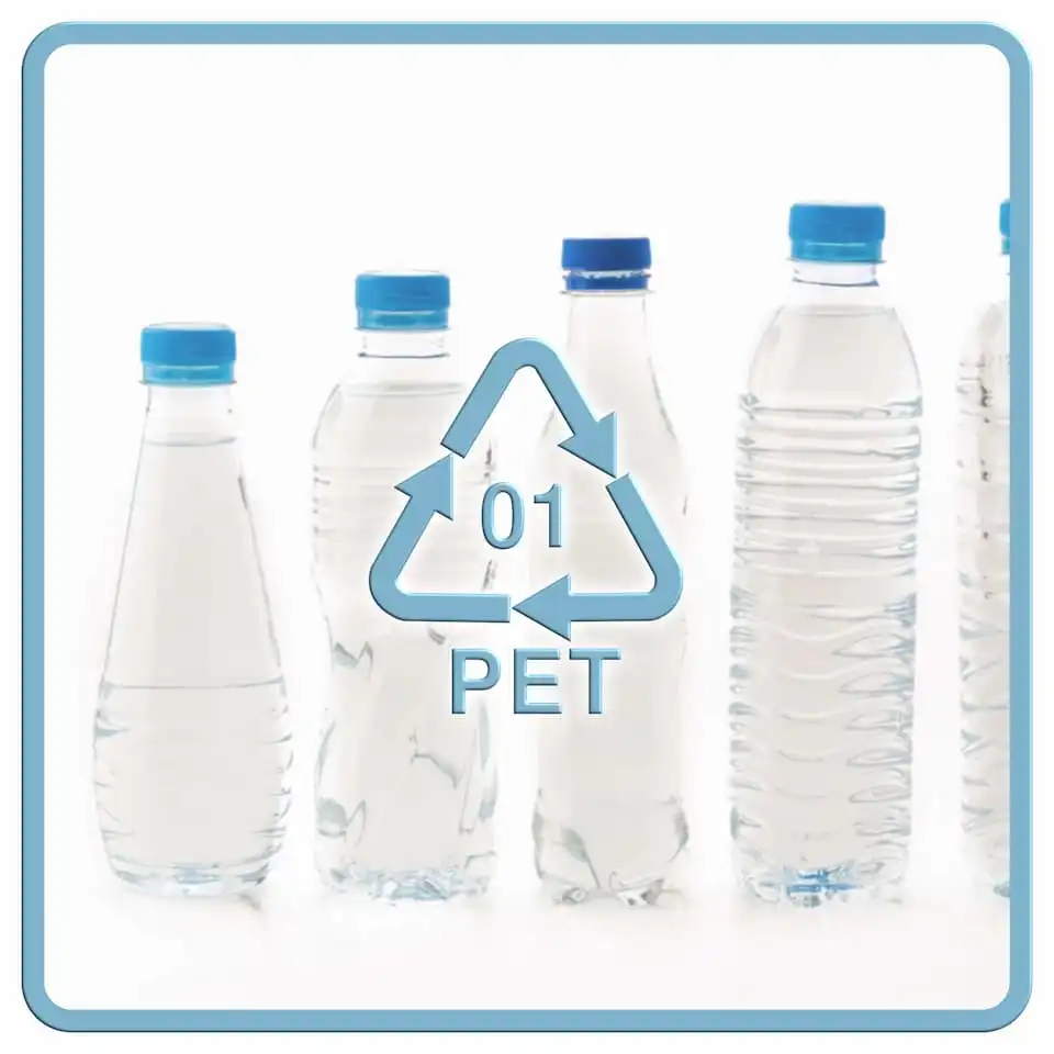 Ini Dia Perbedaan Botol Kemasan PET yang Jernih dan yang Berwarna